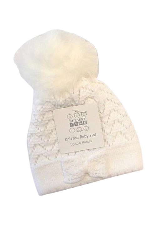 WHITE KNITTED HAT WITH LARGE POM POM & BOW